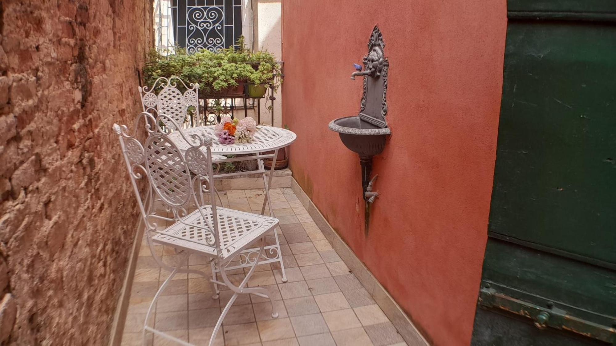 Little Miracles Terrace Apartment Венеция Екстериор снимка